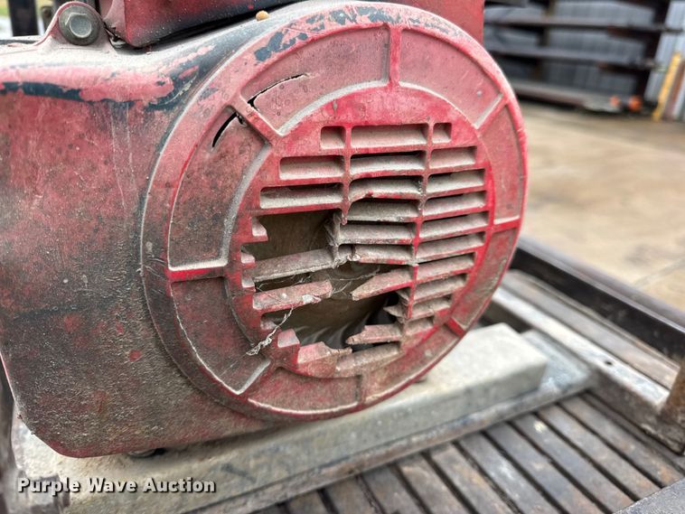 image for item EN0626 Assorted tools