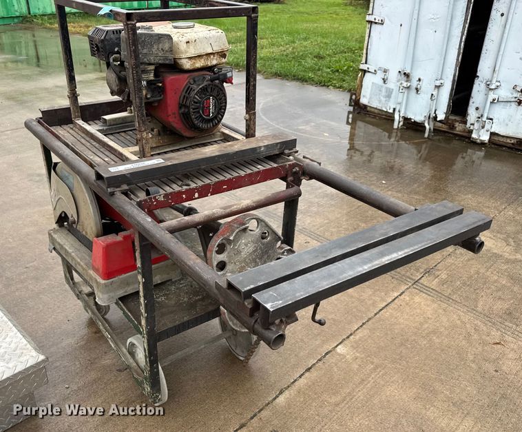 image for item EN0626 Assorted tools