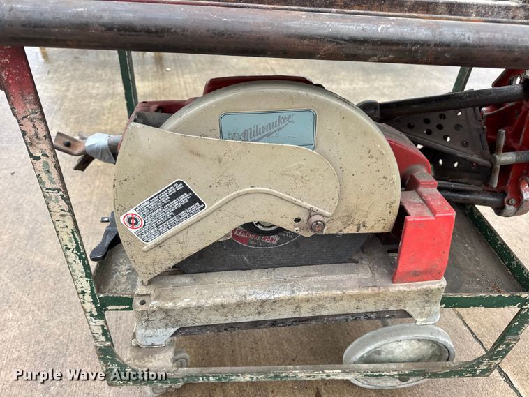 image for item EN0626 Assorted tools