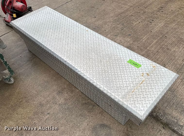 image for item EN0626 Assorted tools