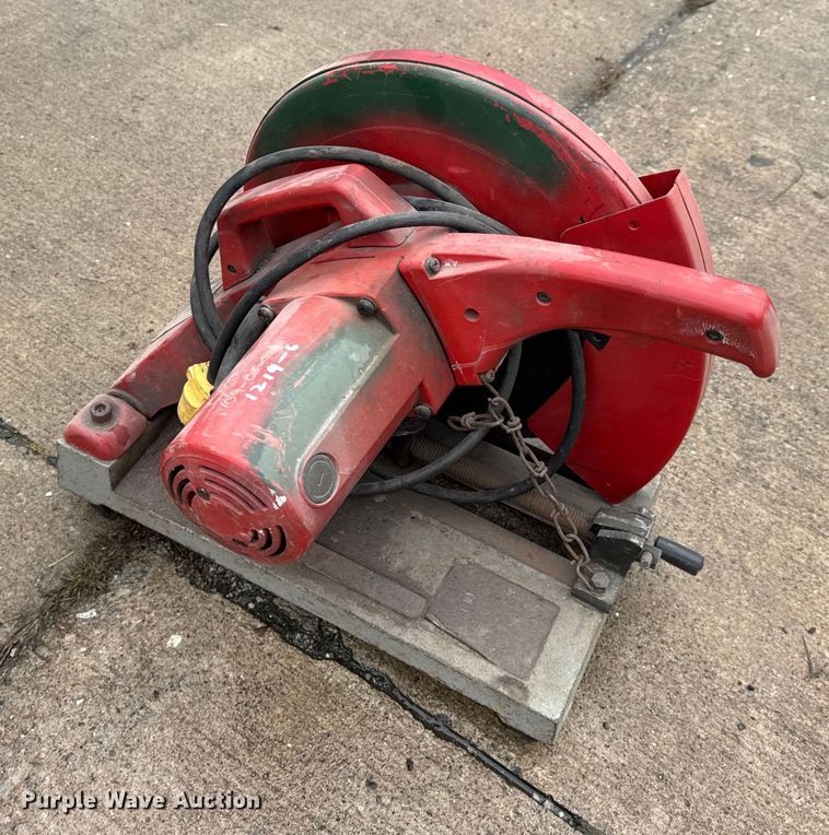 image for item EN0626 Assorted tools