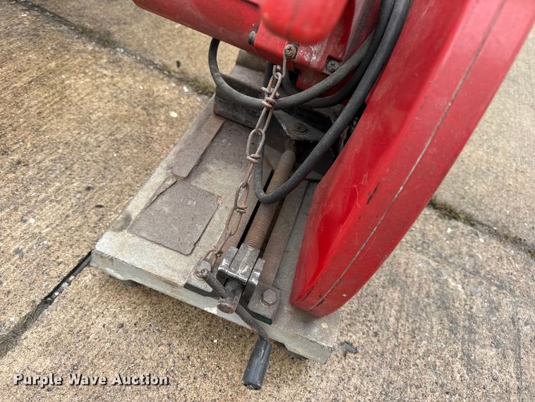 image for item EN0626 Assorted tools