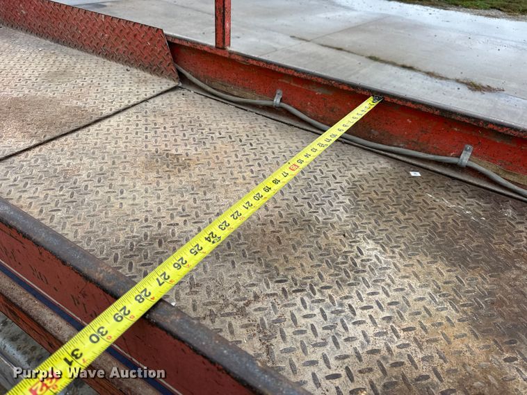 image for item EN0627 1994 SkyJack SJ-3220 scissor lift