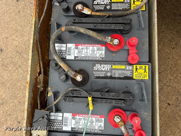 image for item EN0627 1994 SkyJack SJ-3220 scissor lift