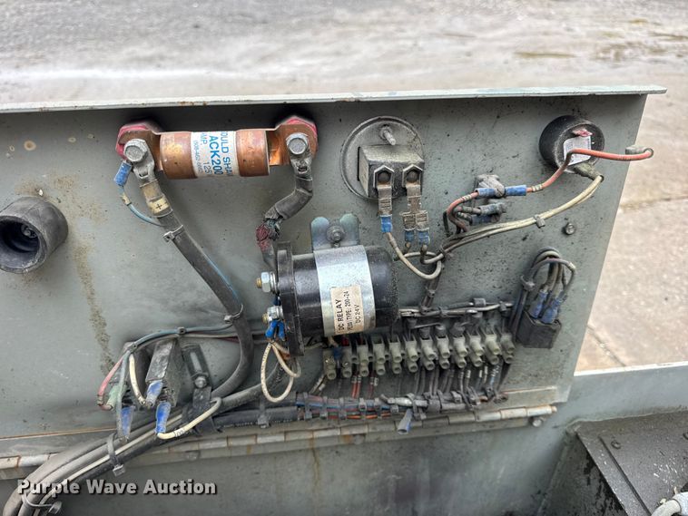 image for item EN0627 1994 SkyJack SJ-3220 scissor lift