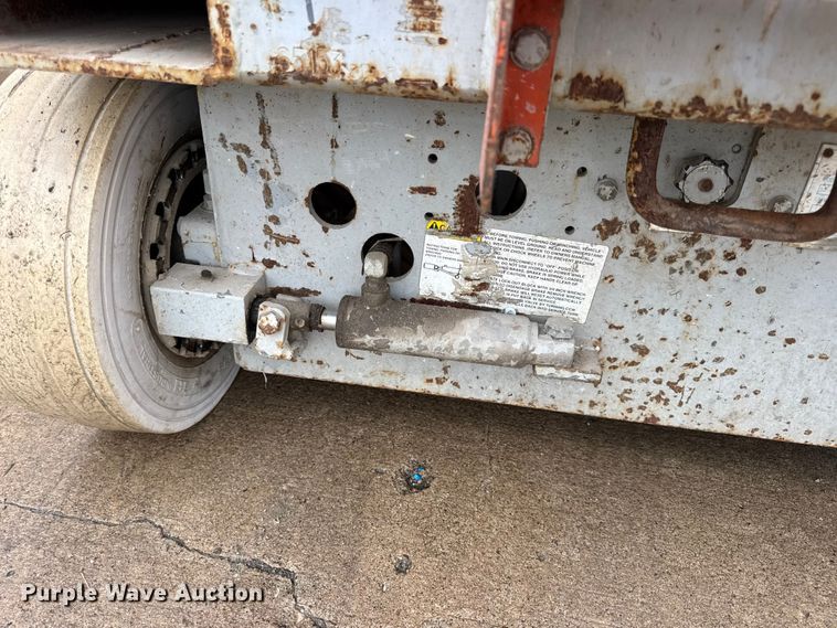 image for item EN0628 1992 SkyJack SJ-4620 scissor lift