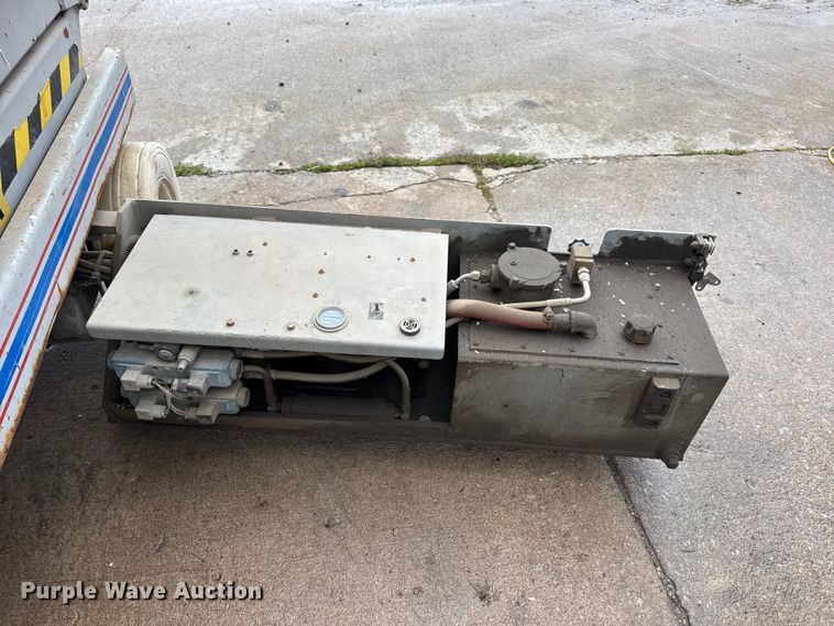 image for item EN0628 1992 SkyJack SJ-4620 scissor lift