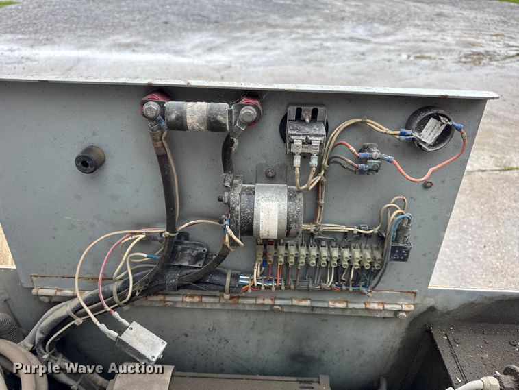 image for item EN0628 1992 SkyJack SJ-4620 scissor lift