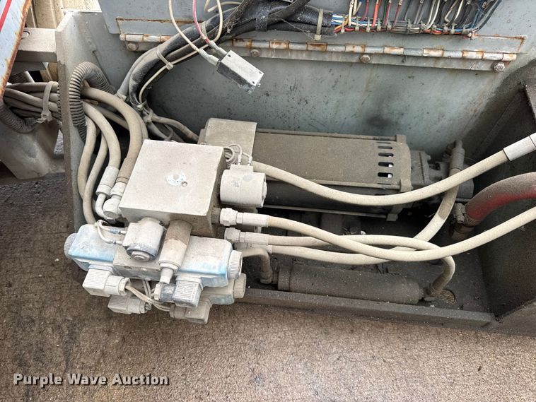 image for item EN0628 1992 SkyJack SJ-4620 scissor lift