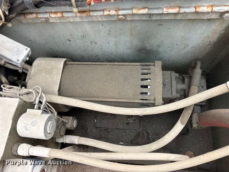 image for item EN0628 1992 SkyJack SJ-4620 scissor lift