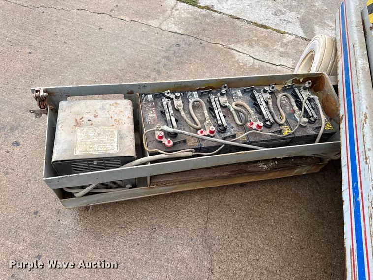 image for item EN0628 1992 SkyJack SJ-4620 scissor lift