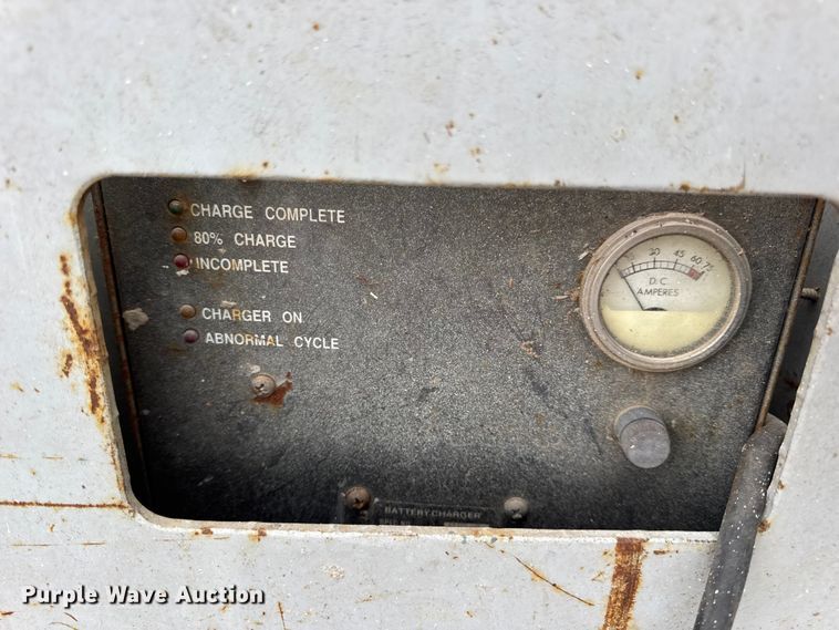 image for item EN0628 1992 SkyJack SJ-4620 scissor lift