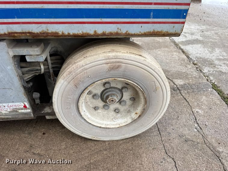 image for item EN0628 1992 SkyJack SJ-4620 scissor lift