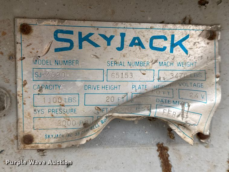 image for item EN0628 1992 SkyJack SJ-4620 scissor lift