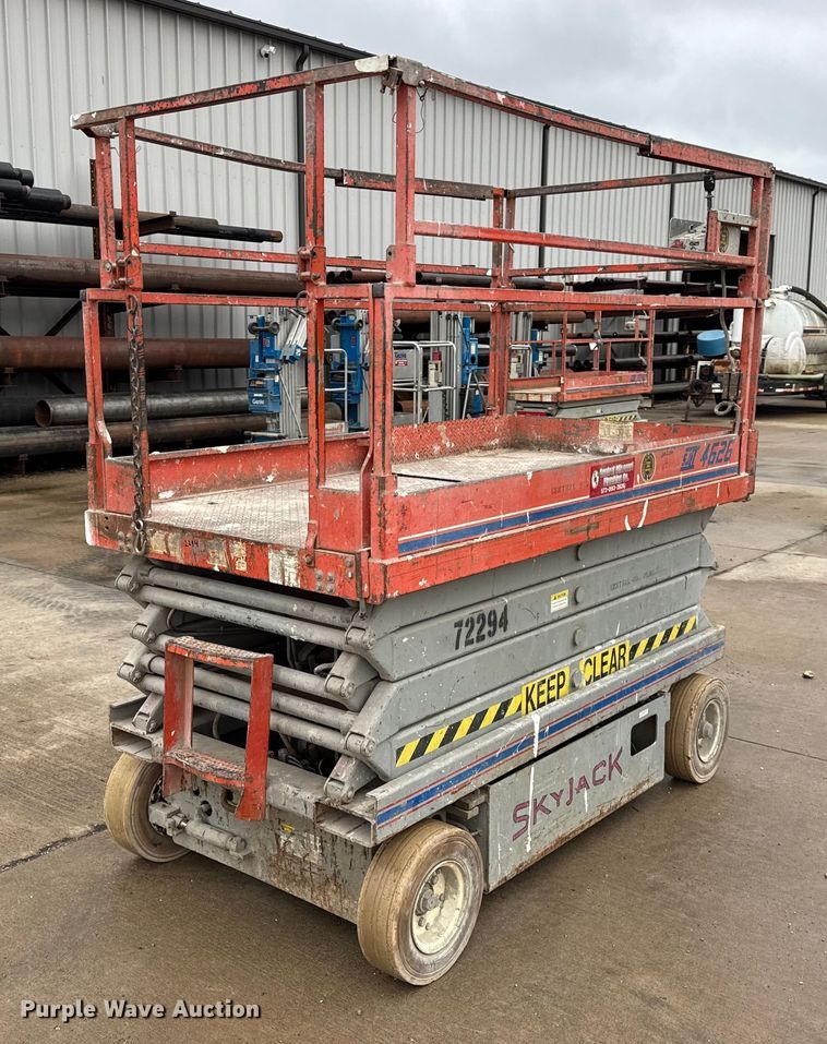 image for item EN0629 1995 SkyJack SJ-4626 scissor lift