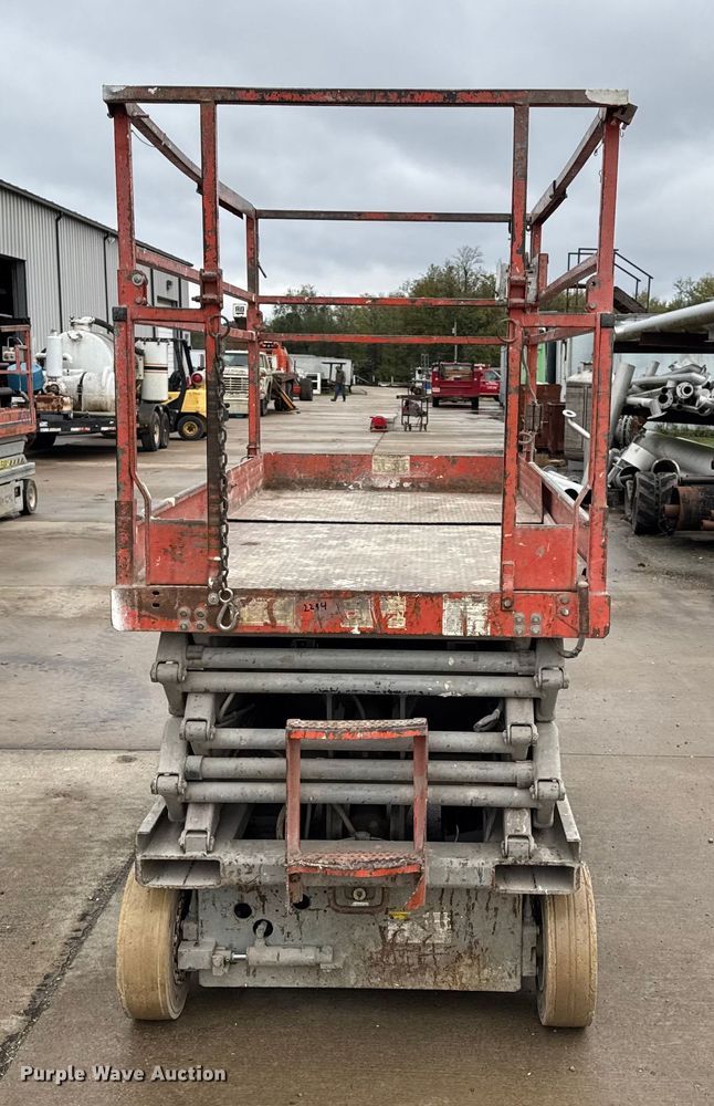 image for item EN0629 1995 SkyJack SJ-4626 scissor lift
