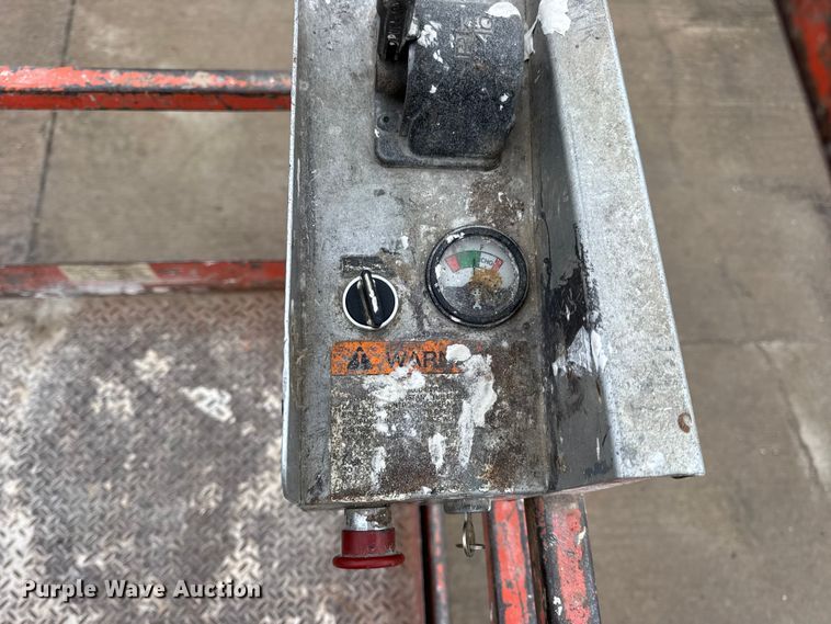 image for item EN0629 1995 SkyJack SJ-4626 scissor lift