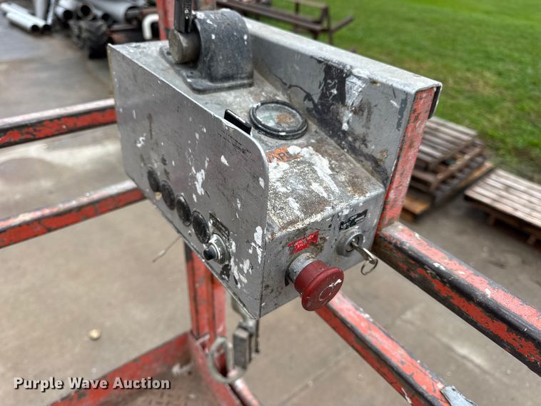 image for item EN0629 1995 SkyJack SJ-4626 scissor lift