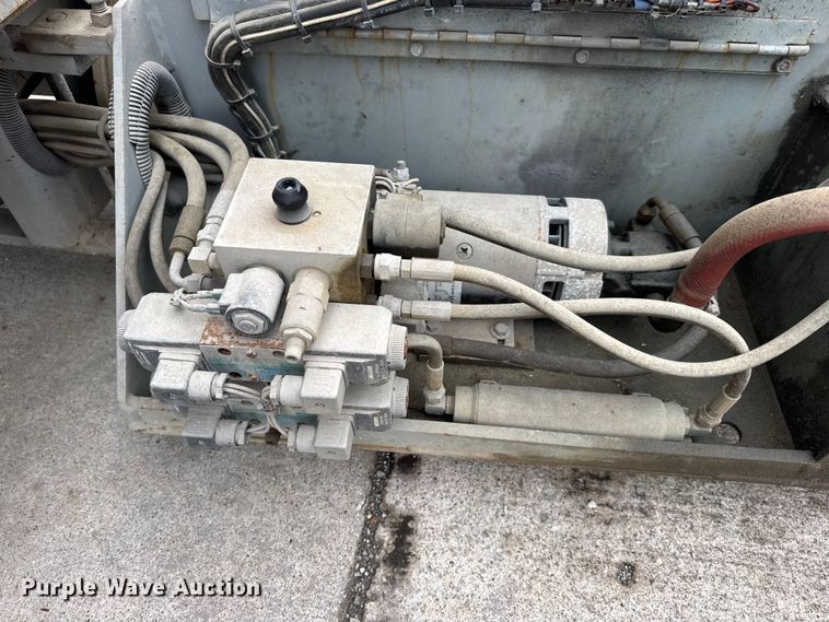 image for item EN0629 1995 SkyJack SJ-4626 scissor lift