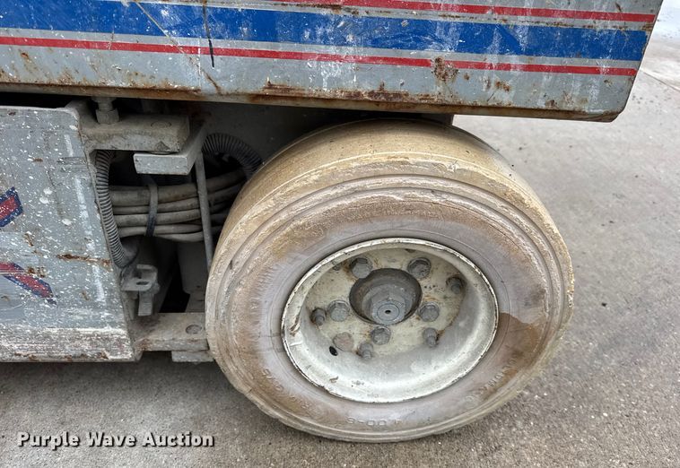 image for item EN0629 1995 SkyJack SJ-4626 scissor lift