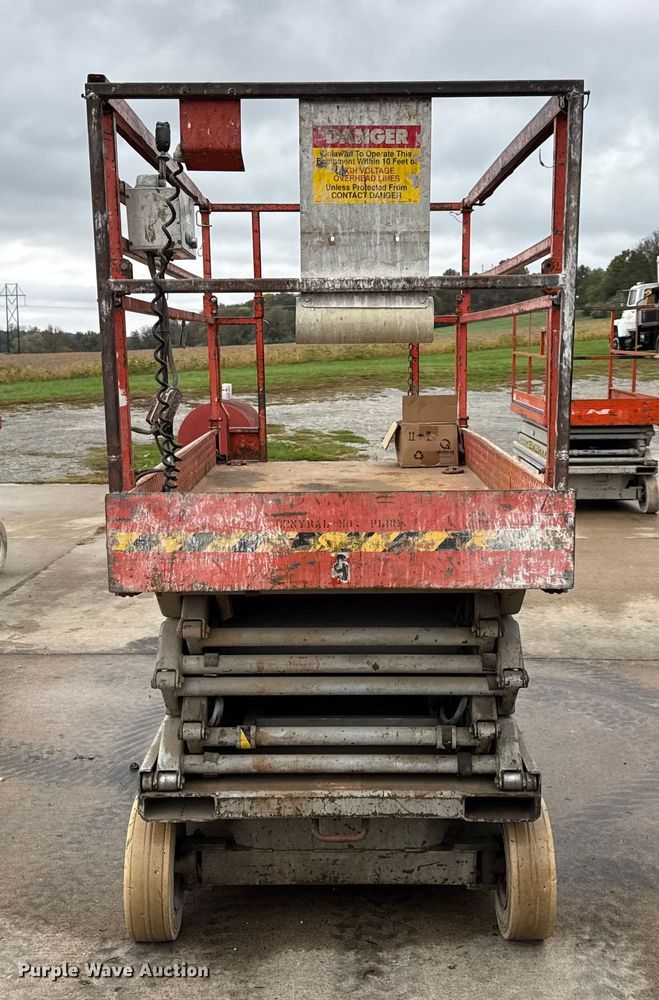 image for item EN0630 1995 SkyJack SJ-4626 scissor lift