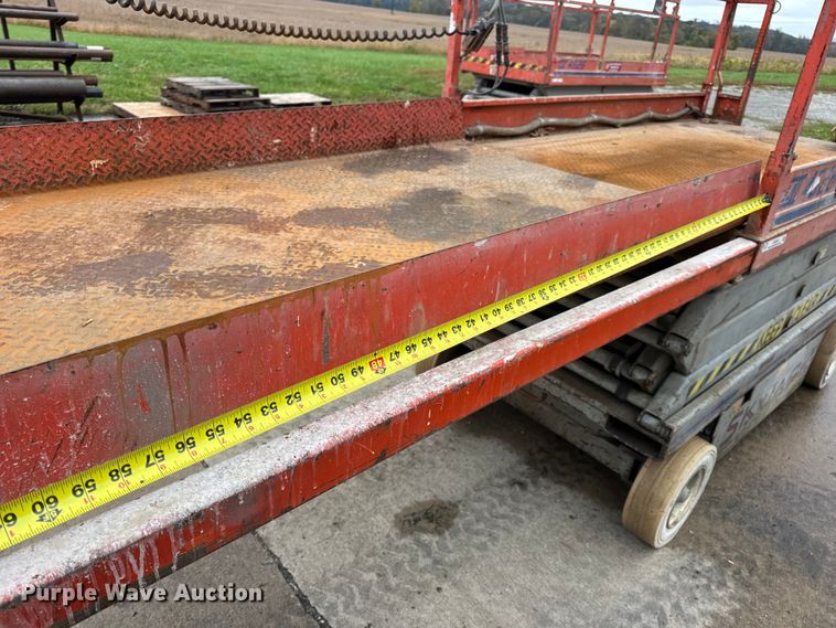 image for item EN0630 1995 SkyJack SJ-4626 scissor lift