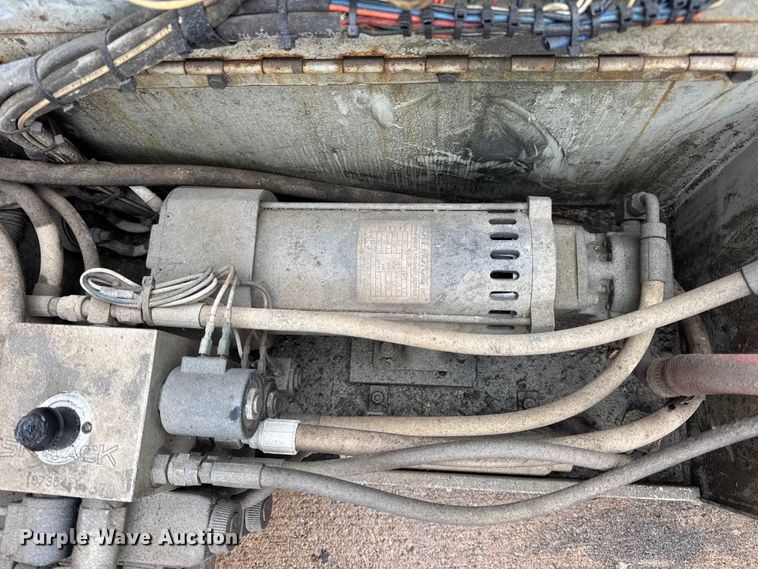 image for item EN0630 1995 SkyJack SJ-4626 scissor lift