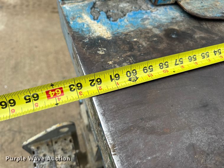 image for item EN0631 2004 Genie GS-1930 scissor lift