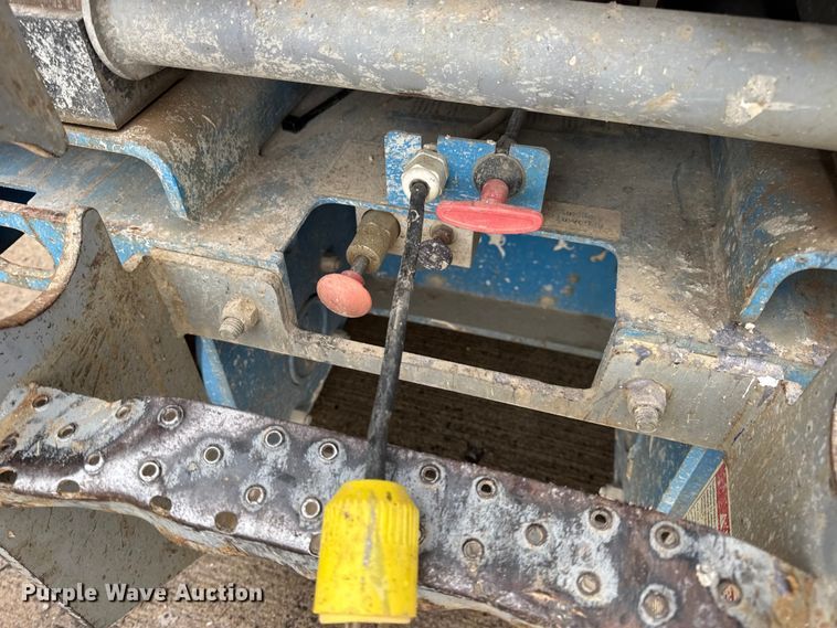 image for item EN0631 2004 Genie GS-1930 scissor lift