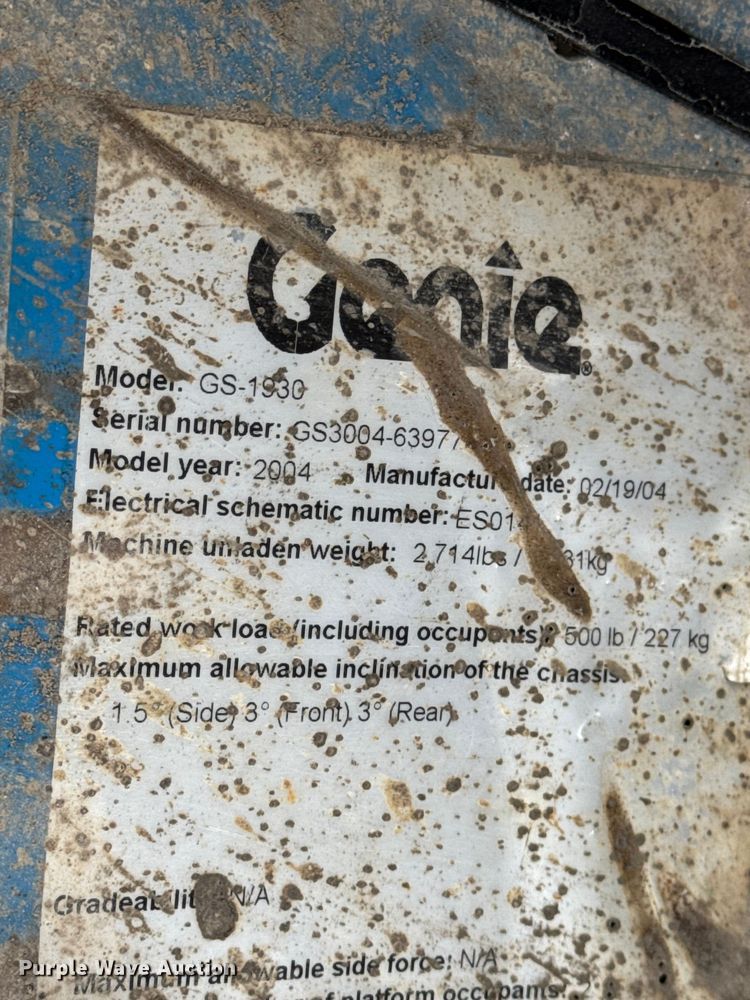 image for item EN0631 2004 Genie GS-1930 scissor lift