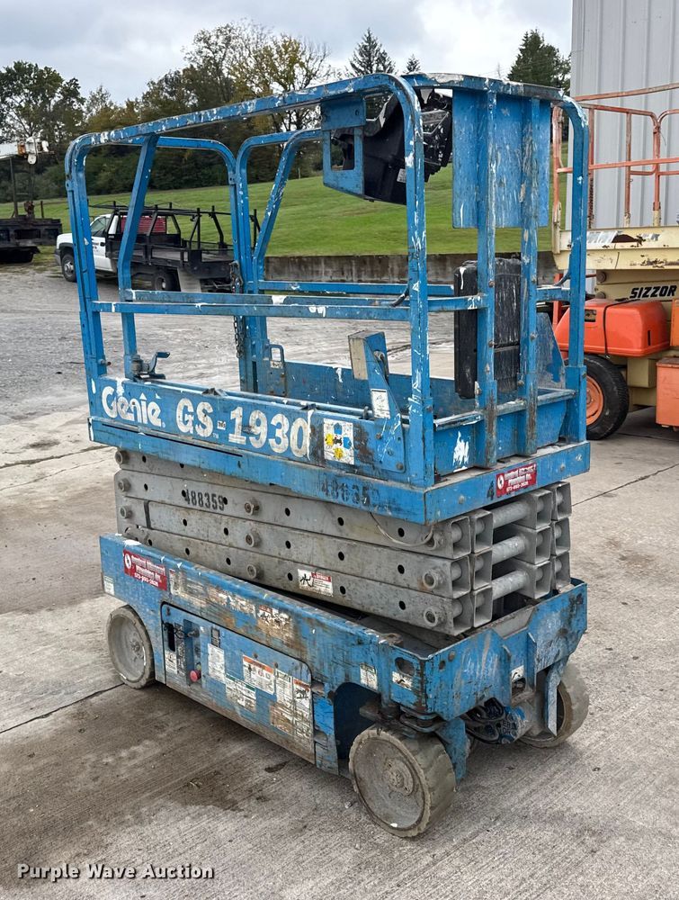 image for item EN0632 Genie GS-1930 scissor lift