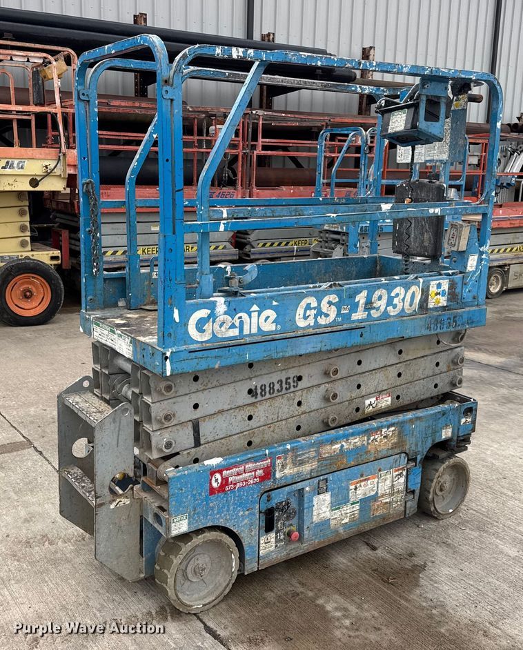 image for item EN0632 Genie GS-1930 scissor lift