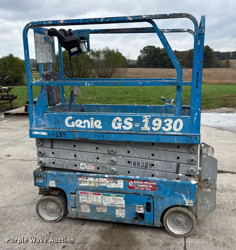 image for item EN0632 Genie GS-1930 scissor lift