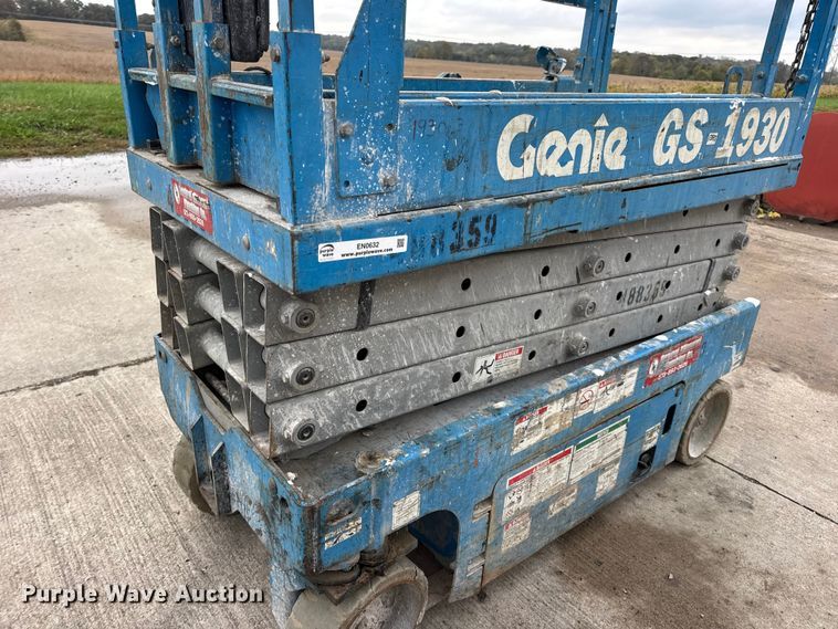 image for item EN0632 Genie GS-1930 scissor lift