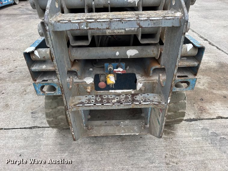 image for item EN0632 Genie GS-1930 scissor lift