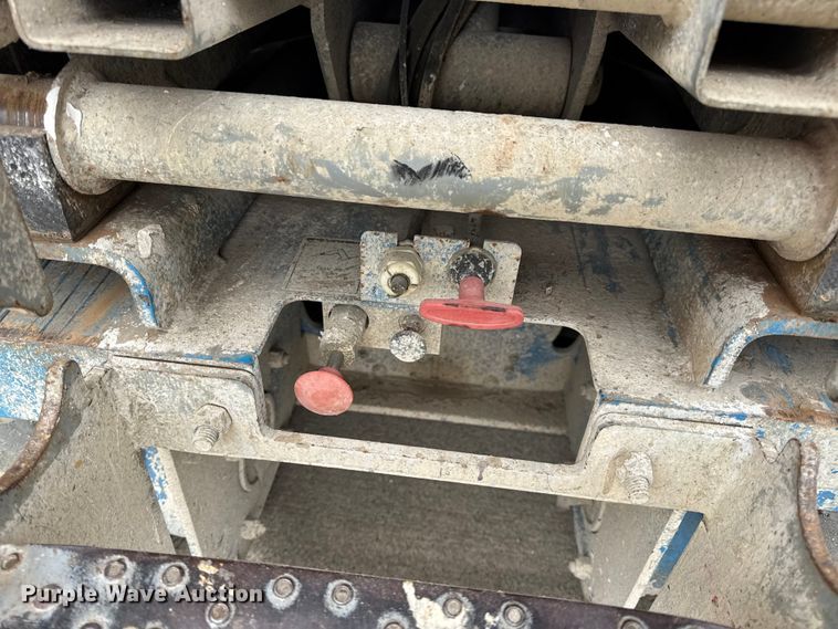 image for item EN0633 2003 Genie GS-1930 scissor lift