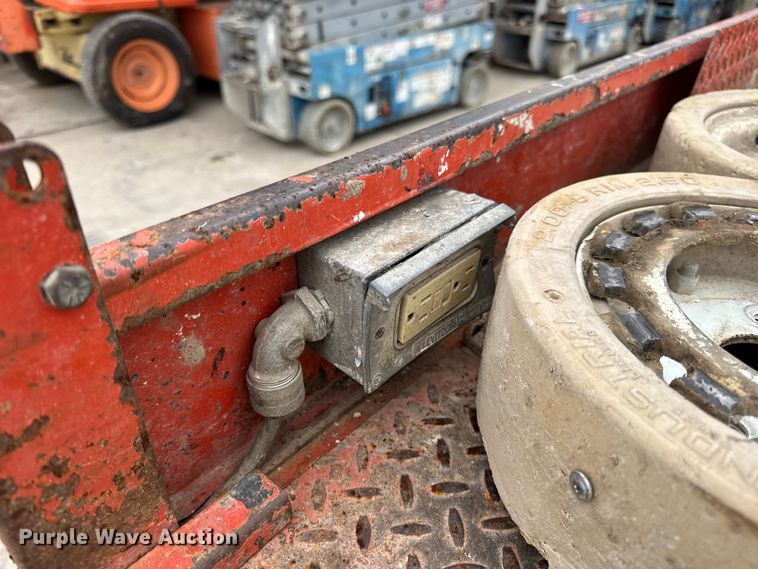 image for item EN0634 1999 SkyJack SJIII-3015 scissor lift