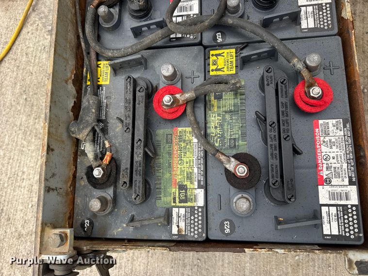 image for item EN0634 1999 SkyJack SJIII-3015 scissor lift