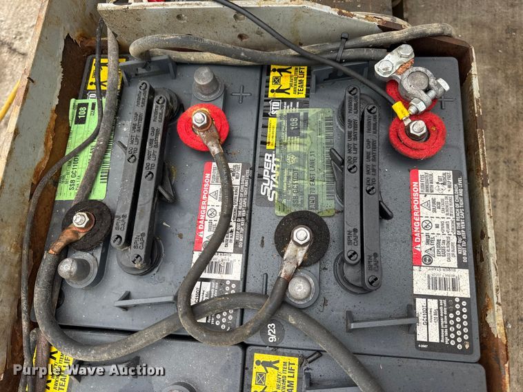 image for item EN0634 1999 SkyJack SJIII-3015 scissor lift