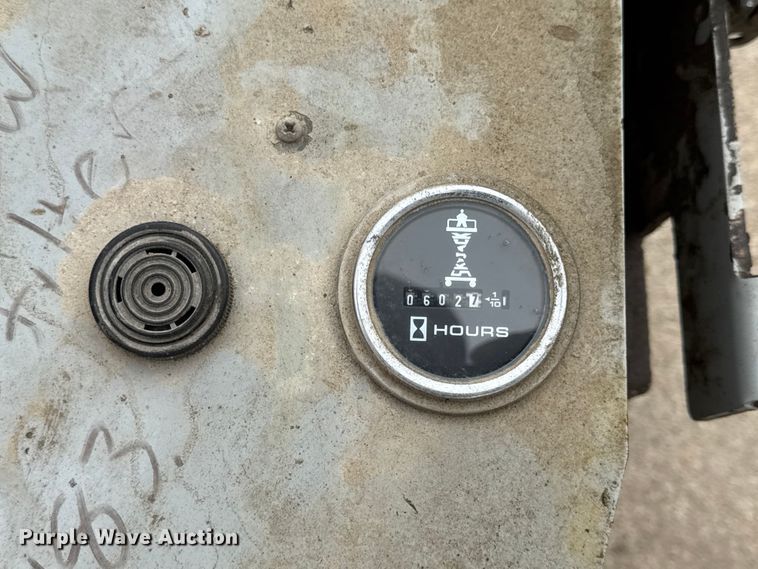 image for item EN0634 1999 SkyJack SJIII-3015 scissor lift