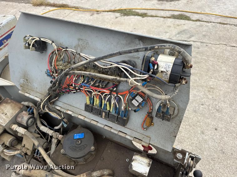 image for item EN0634 1999 SkyJack SJIII-3015 scissor lift