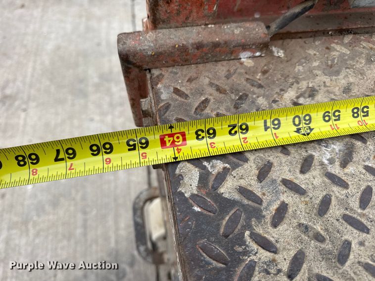 image for item EN0635 1999 SkyJack SJIII-3015 scissor lift