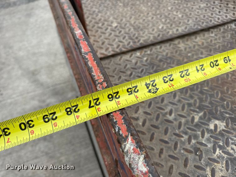 image for item EN0635 1999 SkyJack SJIII-3015 scissor lift