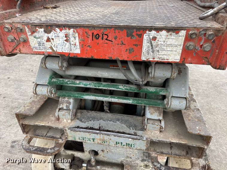 image for item EN0635 1999 SkyJack SJIII-3015 scissor lift