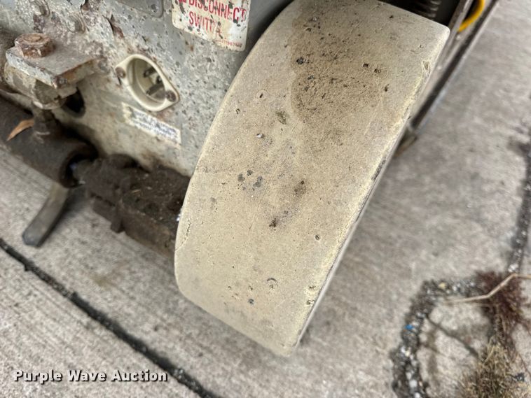 image for item EN0635 1999 SkyJack SJIII-3015 scissor lift