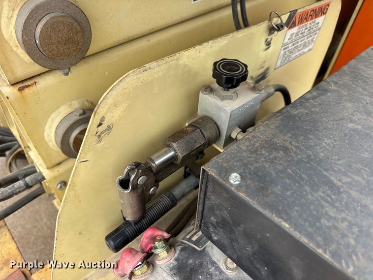 image for item EN0636 1996 JLG 3369 Sizzor Commander scissor lift