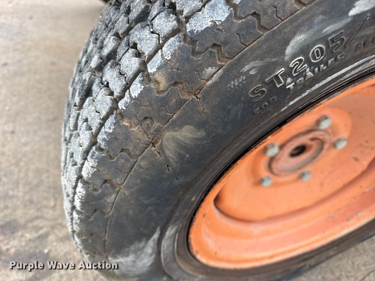 image for item EN0636 1996 JLG 3369 Sizzor Commander scissor lift