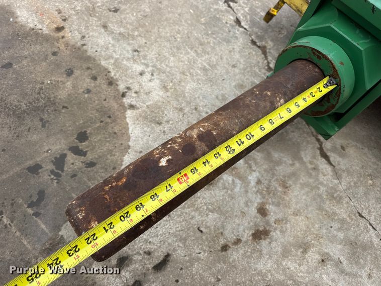 image for item EN0639 2000 Rockram 775 breaker