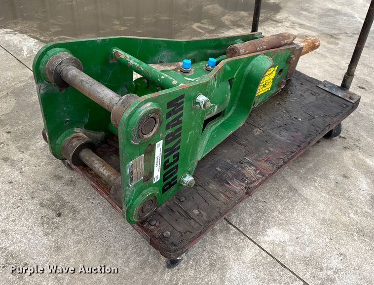 image for item EN0640 2002 Rockram 685 breaker