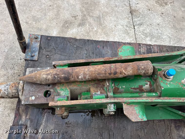 image for item EN0640 2002 Rockram 685 breaker